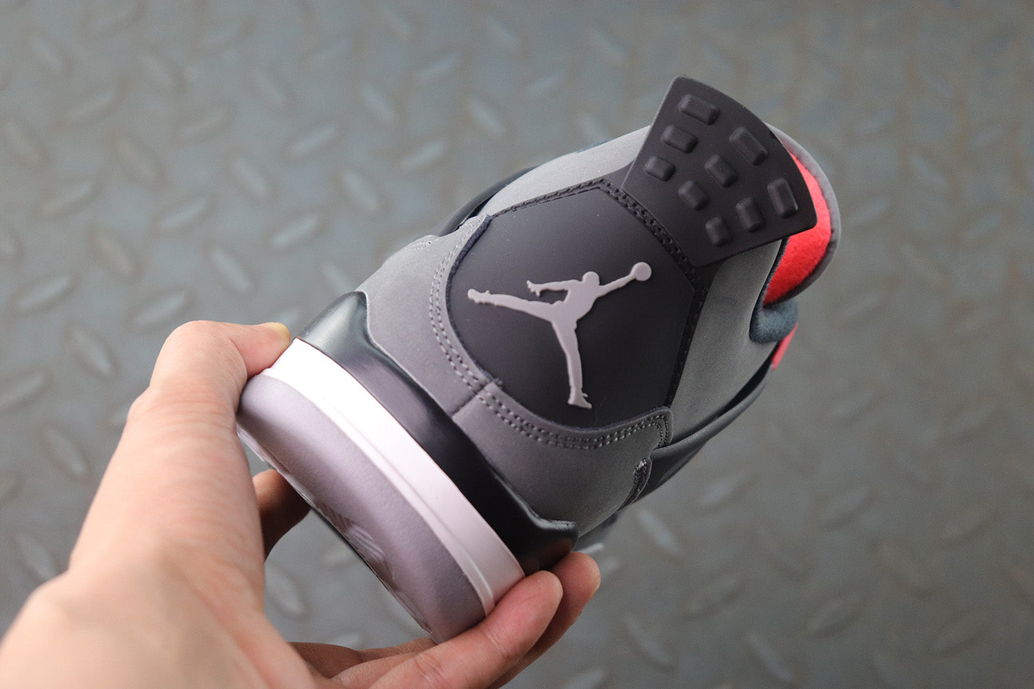 حذاء Air Jordan 4 Retro "Infrared"
