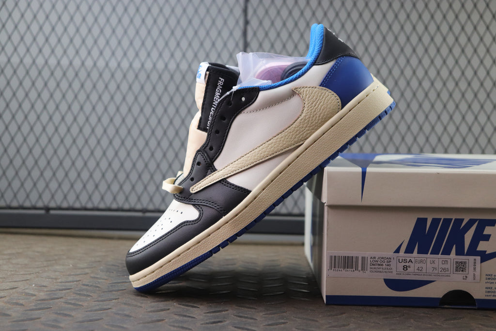 حذاء Air Jordan 1 Low SP "Travis Scott x Fragment"